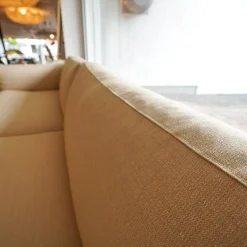 Fredericia 2-Sitzer-Sofas|2 Sitzer Sofa EJ280 Wollstoff Hellgelb Beine Metall