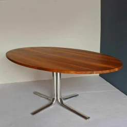 Zoom by Mobimex Esstische|Aliz Massivholztisch Platte Eliptisch Nussbaum Oberfläche Geölt Gestell Aluminium Poliert