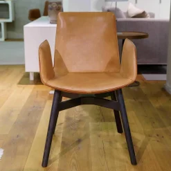 Freifrau Einzelstühle|Amelie Leder Oman Cognac 50105 Gestell Eichenholz Schwarz Gebeizt