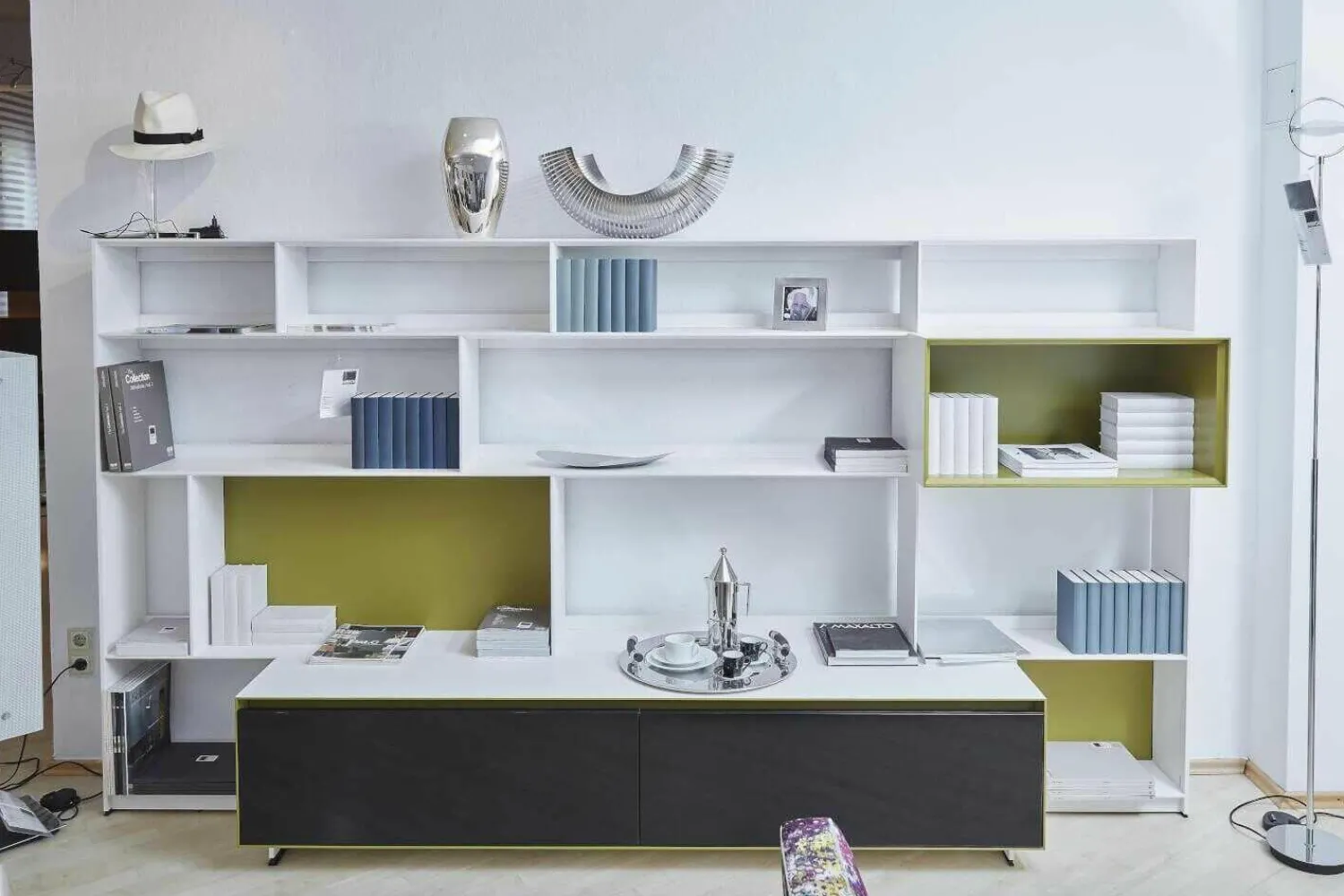 B&B Italia Wohnwände & Tv-Lowboards|Anbauwand Flat C Glas Schwarz Lackfarbe Gips