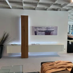 Hülsta Wohnwände & Tv-Lowboards|Anbauwand Gentis Lack Weiß Akzent Kernnussbaum Naturstamm Mit Beleuchtung