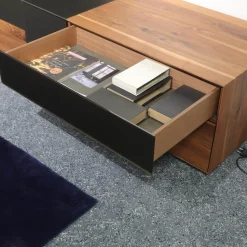 Wöstmann Wohnwände & Tv-Lowboards|Anbauwand NW 770 Amerikanischer Kernnussbaum Massiv Soft Gebürstet