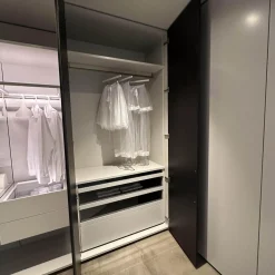 Interlübke Kleiderschränke|Ankleide Collect Plus Korpus Lack Greige Beige Front Raucheiche Dunkel Schwarz Mit Beleuchtung