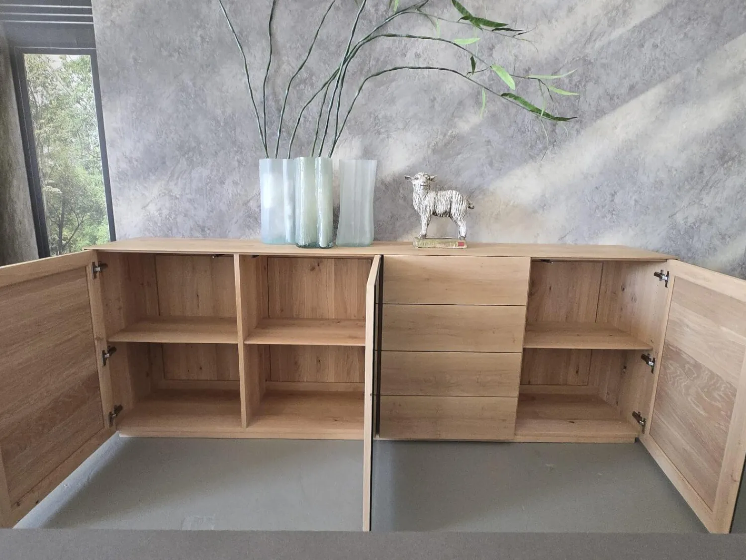 Scholtissek Kommoden & Sideboards|Anrichte Sideboard Farn Korpus Knorrige Eiche Puro Geölt Front Glas 6003 Olivgrün Grün Glänzend