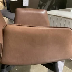 Freifrau Einzelstühle|Armlehnstuhl Amelie High Leder Oman Coffee Braun Gestell Eiche Schwarz Geölt