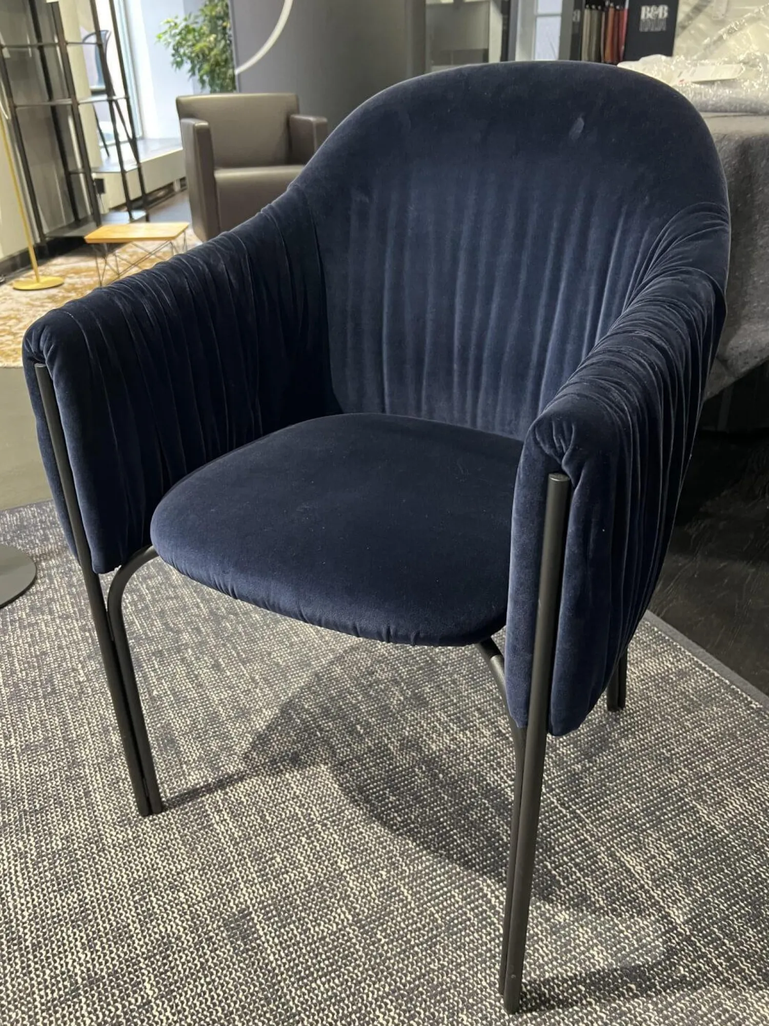 Freifrau Einzelstühle|Armlehnstuhl Celine High Uni Stoff Harald 3 792 Dunkelblau Stahlgestell Celine Schwarz Gleiter Aus Kunststoff