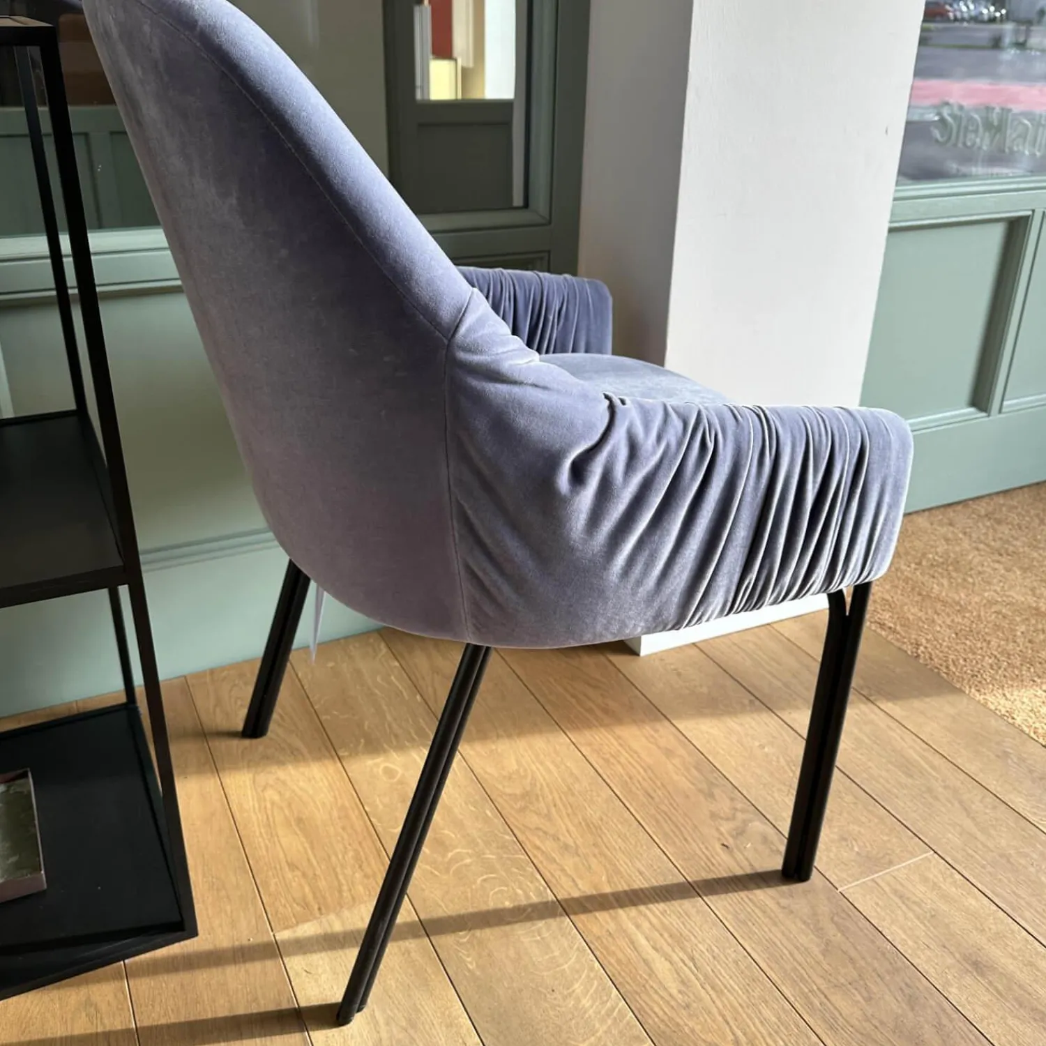 Freifrau Einzelstühle|Armlehnstuhl Celine Low Stoff Harald 652 Blau Gestell Metall Schwarz