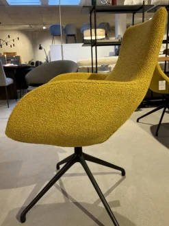 Werther Einzelstühle|Armlehnstuhl Jona Stoff Brera U 3280 Gelb Gestell Fußkreuz Schwarz Drehbar