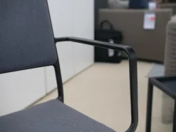 Cane Line Einzelstühle|Armlehnstuhl Less Stoff Sunbrella Grau Gestell Aluminium Lava Grau