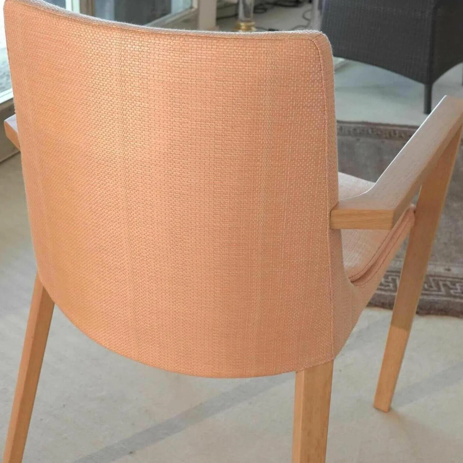 Bielefelder Werkstätten Einzelstühle|Armlehnstuhl Lexington Stoff Orange Rosa Holz