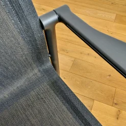 Gloster Einzelstühle|Armlehnstuhl Lounge Chair 180 Bezug Sling Anthrazit Aluminiumgestell Meteor Anthrazit Pulverbeschichtet