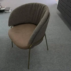 KFF Einzelstühle|Armlehnstuhl Lunar Sitz Leder Rawhide Bark 351 Grau Rücken Stoff Ascot Mousse 2405 Grau Metallgestell Struktur Oliv Grau Grün