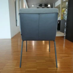 KFF Einzelstühle|Armlehnstuhl Milo Leder Glove Dolphin 451 Stoff Seven Grey 65 Gestell Metall Anthrazit M23