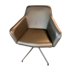 Willisau Stuhlsets|Armlehnstuhl Pendola Leder Select 235 Braun Grau Fußkreuz Metall Schwarz Pulverbeschichtet