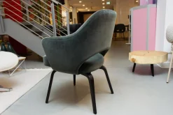 Knoll International Einzelstühle|Armlehnstuhl Saarinen Kollektion Relax Konferenz Bezug Stoff Cactus 169 Eva Füße Eiche Auf Ebenholz Gebeizt