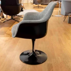 Knoll International Einzelstühle|Armlehnstuhl Saarinen Vollpolster Stoff Hallingdal 126 Grau Gestell Schwarz