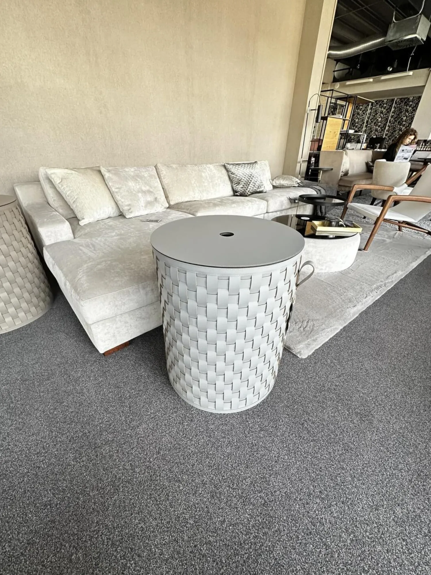 Pinetti Beistelltische|Aufbewahrungskorb Demetra Handgewebt Leder Light Grey Hellgrau