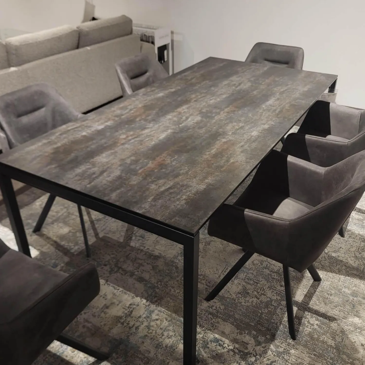 Contur Esstische|Auszugstisch Pienza Platte Keramik Oxido Darknight Grau Anthrazit Gestell Aluminium Schwarzgrau Pulverbeschichtet