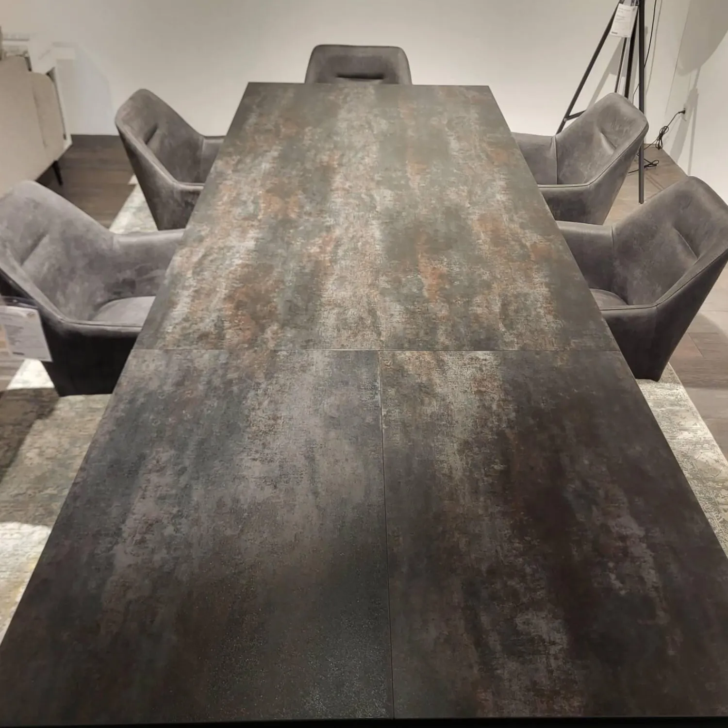 Contur Esstische|Auszugstisch Pienza Platte Keramik Oxido Darknight Grau Anthrazit Gestell Aluminium Schwarzgrau Pulverbeschichtet