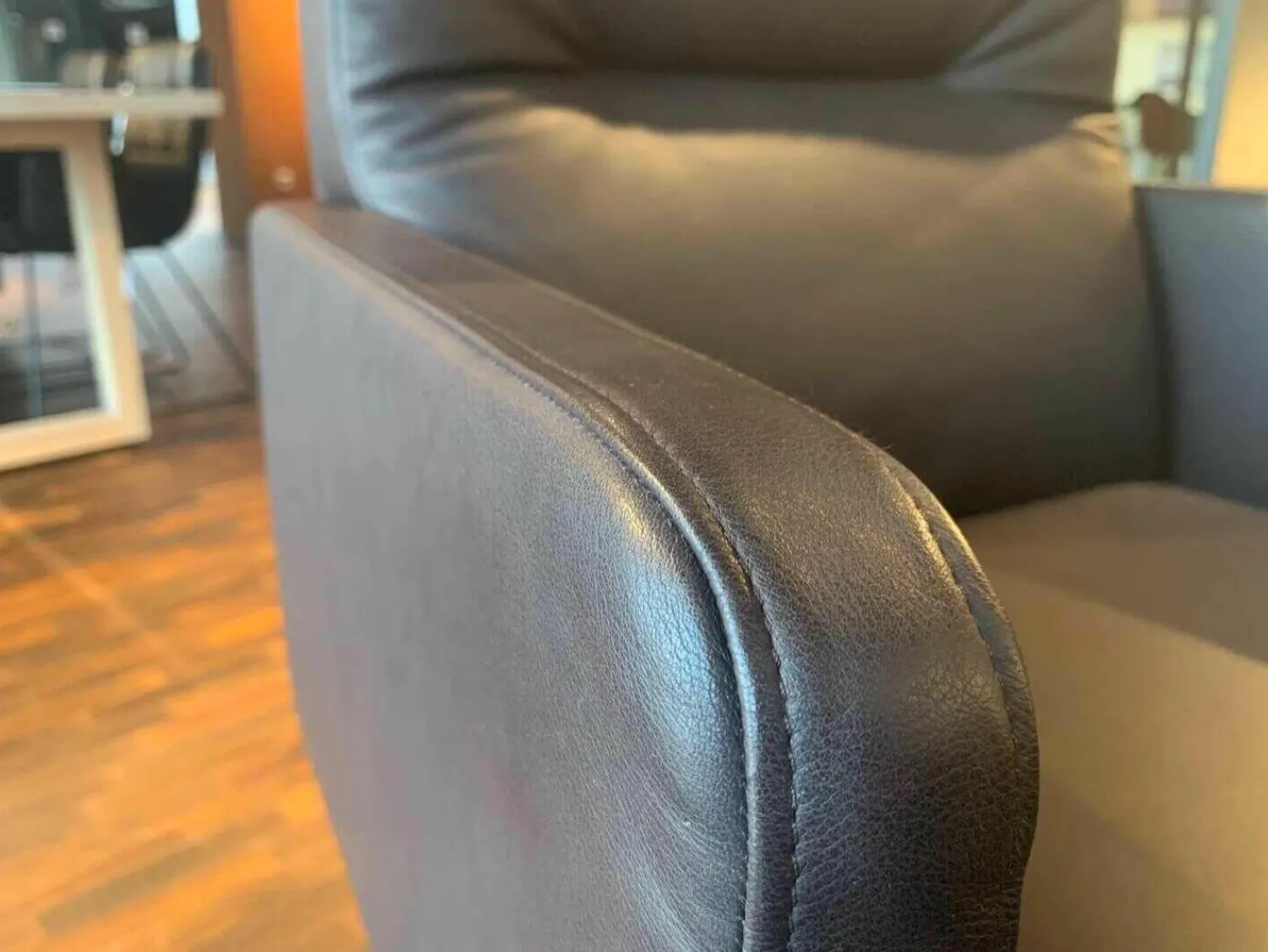 D-Light Essgruppen|Bank 1425 B4 Leder Sauvage Moro Braun mit Stuhl