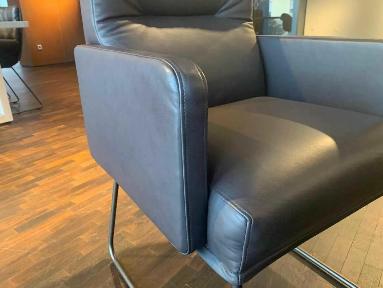 D-Light Essgruppen|Bank 1425 B4 Leder Sauvage Moro Braun mit Stuhl