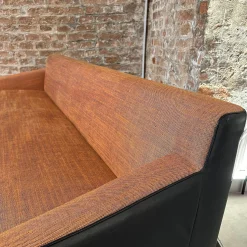 Wittmann Bänke|Bank William Innen Stoff Tekla Mandarin F Orange Außen Leder Nappa Stahlblau Schwarz Füße Buche Schwarz