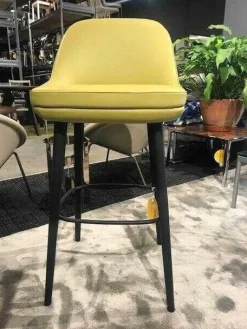 Walter Knoll Barhocker & Barstühle|Barhocker 376 Leder Kat. Congress Pistazie Gestell Massivholz Eiche Geflammt (5 verfügbar)