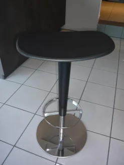 Arper Barhocker & Barstühle|Barhocker Babar Art. 1753 Mit Ledersitzfläche Und Edelstahl Gestell