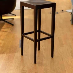 Horgenglarus Barhocker & Barstühle|Barhocker Miro Buche Gebeizt Wenge HG 110 Seidenmatt