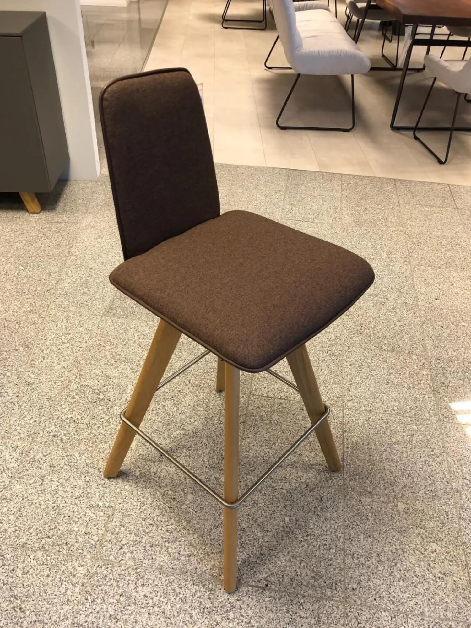 Mayer Einzelstühle|Barhocker Modell 1105 Kunstleder 26 475 Braun Gestell Eiche Natur Lackiert