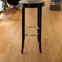 Horgenglarus Barhocker & Barstühle|Barhocker Select Sitz Formsperrholz Sitzzarge Und Füße Buche Gebeizt Wenge Fußring Stahlrohr Verchr