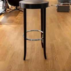 Horgenglarus Barhocker & Barstühle|Barhocker Select Sitz Formsperrholz Sitzzarge Und Füße Buche Gebeizt Wenge Fußring Stahlrohr Verchr