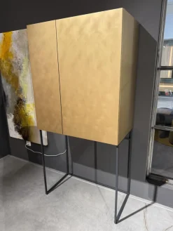 Contur Vitrinen & Highboards|Barschrank 3900 C Lack Gold Gebürstet Gestell Schwarz Rückwand Spiegel Inklusive LED Beleuchtung