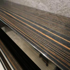 Minotti Regale|Bücherregal Carson Fachböden Ebenholz Seitenausführung Bronze