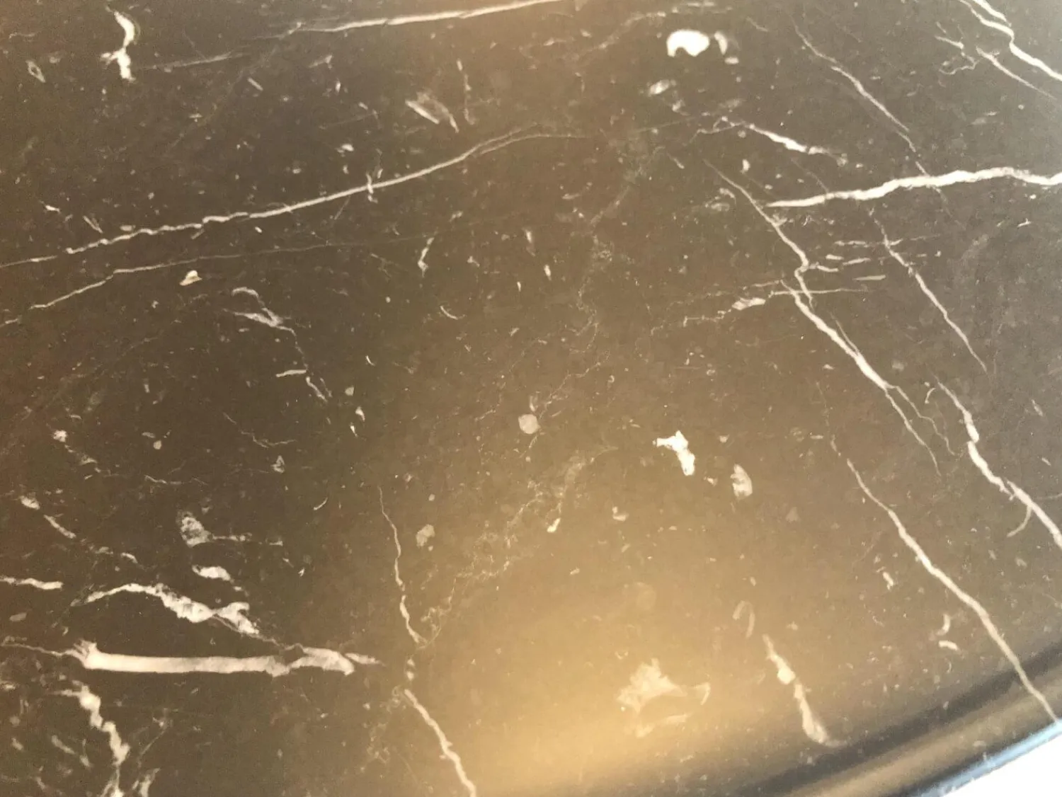 B&B Italia Beistelltische|Beistelltisch Button, 2-er Set, Platte Marmor Marquinia 0955M, Gestell lackiert anthrazit