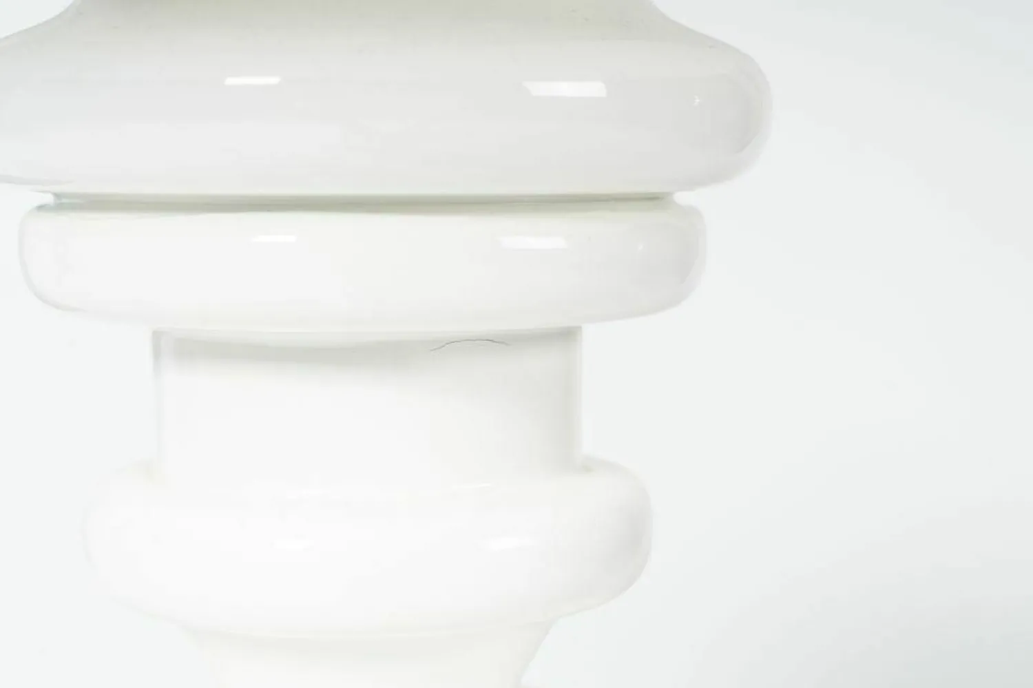 Zanotta Beistelltische|Beistelltisch Doris 6535 Hochglanzlack Weiss RAL 9016 Rahmen Stahl Fuß Und Platte Lackiertem Holz