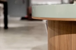 Cassina Beistelltische|Beistelltisch Dress Up Platte Grün Lackiert LP-Verde Salvia Basis Nussbaum