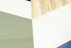 Moroso Beistelltische|Couchtische|Beistelltisch Fishbone T40 Platte Sintetica Methacrylat Bunt Gestell Stahl Schwarz Matt Lackiert RAL 9005