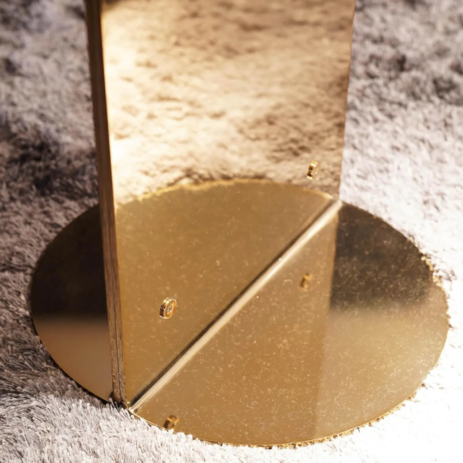 Minotti Beistelltische|Beistelltisch Flirt Gestell Edelstahlplatte Oberfläche Lackiert In Poliertem Hellgold