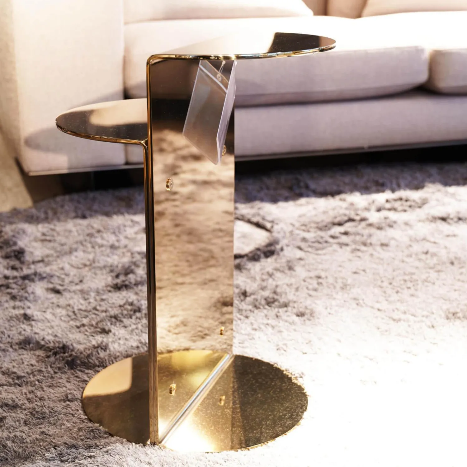 Minotti Beistelltische|Beistelltisch Flirt Gestell Edelstahlplatte Oberfläche Lackiert In Poliertem Hellgold