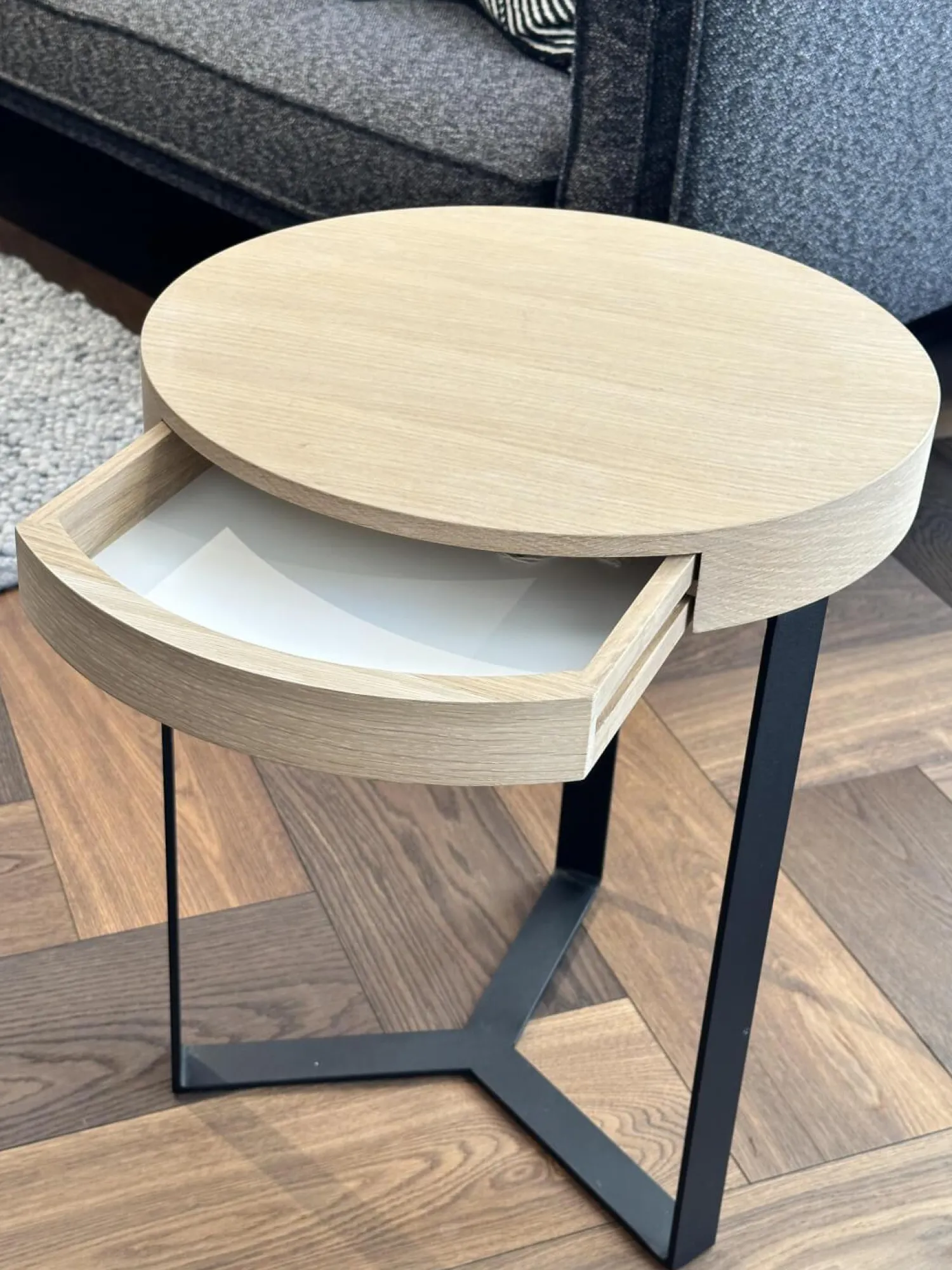 Lambert Beistelltische|Beistelltisch Harry Platte Eiche Gekälkt Schwarz Gestell Eisenprofil Schwarzanthrazit Geschweißt