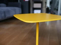 COR Beistelltische|Beistelltisch Jalis Quadratisch Lack RAL 1004 Sonderfarbe Gelb