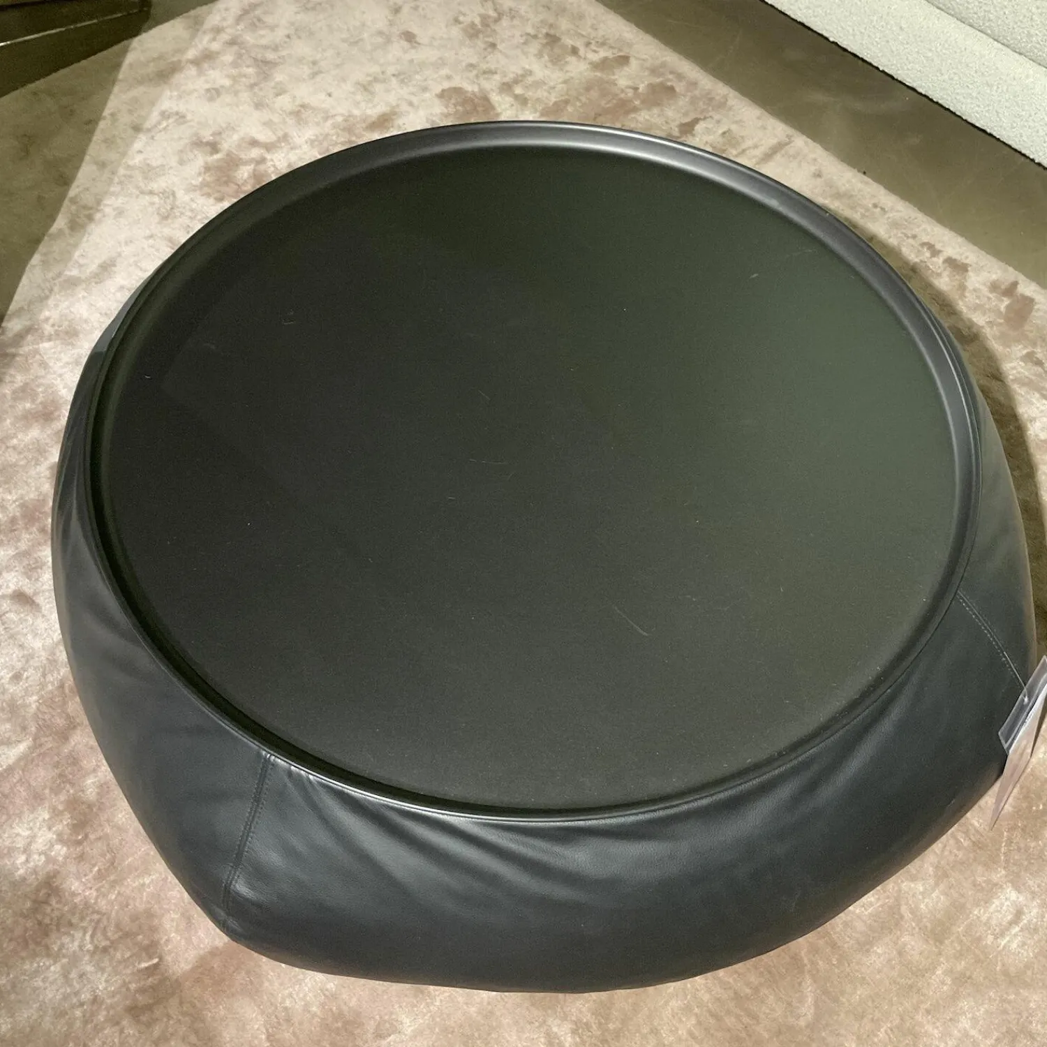 B&B Italia Beistelltische|Beistelltisch Lady Fat Leder Beta Nero Schwarz Platte Stahl Schwarz Lackiert