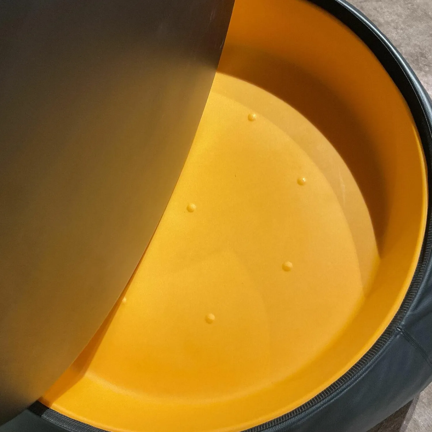 B&B Italia Beistelltische|Beistelltisch Lady Fat Leder Beta Nero Schwarz Platte Stahl Schwarz Lackiert