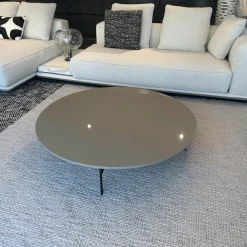 Minotti Beistelltische|Beistelltisch Lelong Tavolo Platte Lack Capucchino Braun Grau Hochglanz Gestell Metall Schwarz Pulverbeschichtet