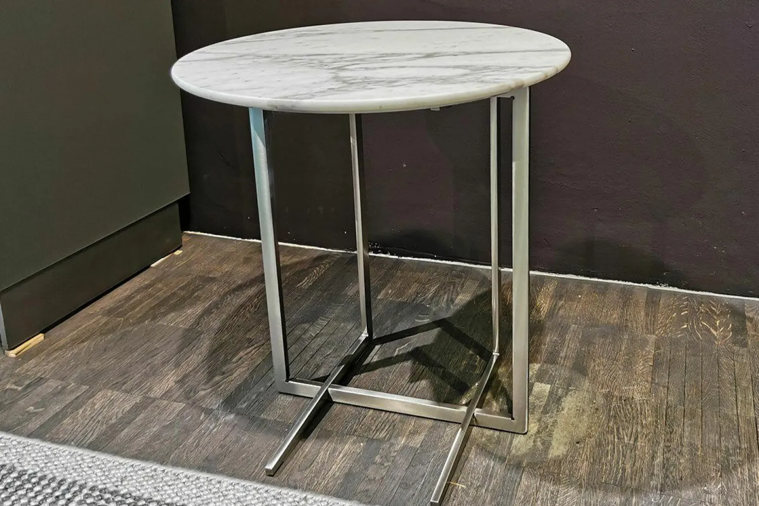 Flexform Beistelltische|Beistelltisch Marmaduke Platte Marmor Calacatta Oro Matt Gestell Metall Satiniert