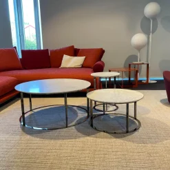 B&B Italia Beistelltische|Couchtische|Beistelltisch Mera Durchmesser 39cm Marmor Weiß Gestell Schwarz Verchromt