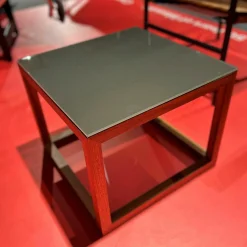 Cassina Beistelltische|Beistelltisch Note Klein Platte Glas Kaffee Braun Gestell Amerikanischer Nussbaum