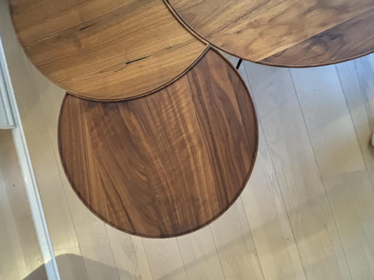 Scholtissek Beistelltische|Beistelltisch Set Sichel Platten Nussbaum Astig Natur Geölt Gestell Rundstahl Schwarz Pulverbeschichtet