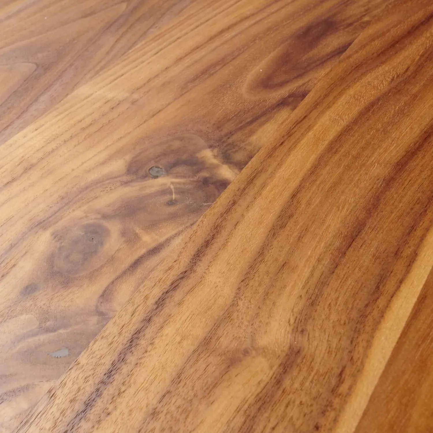 Scholtissek Beistelltische|Beistelltisch Sichel Massiv Nussbaum Geölt Platten Mit Profilkante Eisengestell Dunkel Schwarz